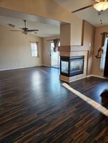 7204 Mountain Den Ave in Las Vegas, NV - Building Photo