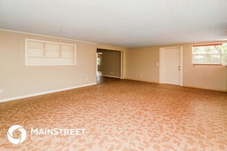 1197 W Lakeview Cir in Altamonte Springs, FL - Building Photo - Building Photo