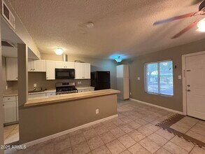 2735 W Tuckey Ln in Phoenix, AZ - Building Photo - Building Photo