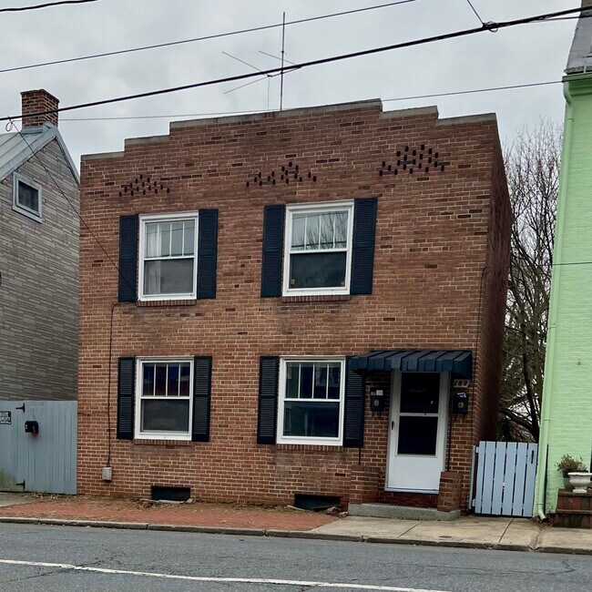 132 W 4th St Rentals in Frederick, MD