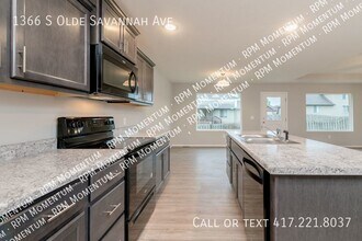 1366 S Olde Savannah Ave in Republic, MO - Building Photo - Building Photo