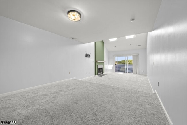 806 Jesse Way in Piscataway, NJ - Building Photo - Building Photo