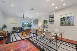 1057 15th St in Miami Beach, FL - Building Photo - Building Photo