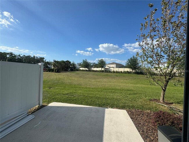 6104 Willowside St in Palmetto, FL - Foto de edificio - Building Photo