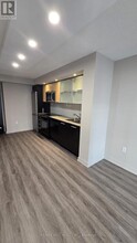 25-1225 Capreol Ct in Toronto, ON - Building Photo - Building Photo