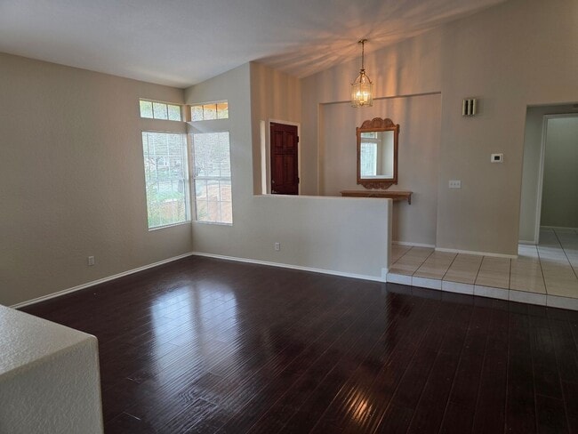 32157 Callesito Fadrique in Temecula, CA - Building Photo - Building Photo