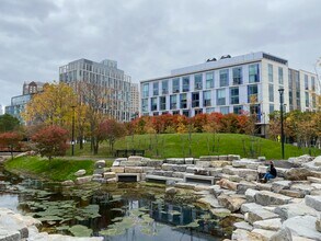 2 Earhart St, Unit 402 in Cambridge, MA - Building Photo - Building Photo