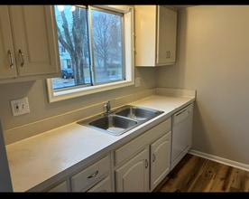 6332 Norburn Way, Unit Right in Lansing, MI - Building Photo - Building Photo