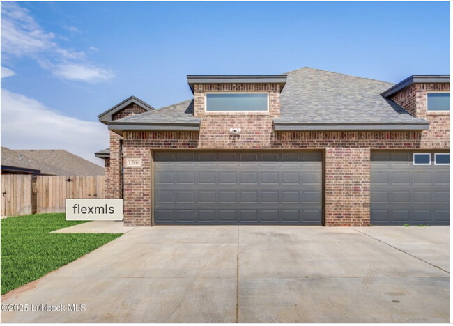 property at 1206 N Essex Ave
