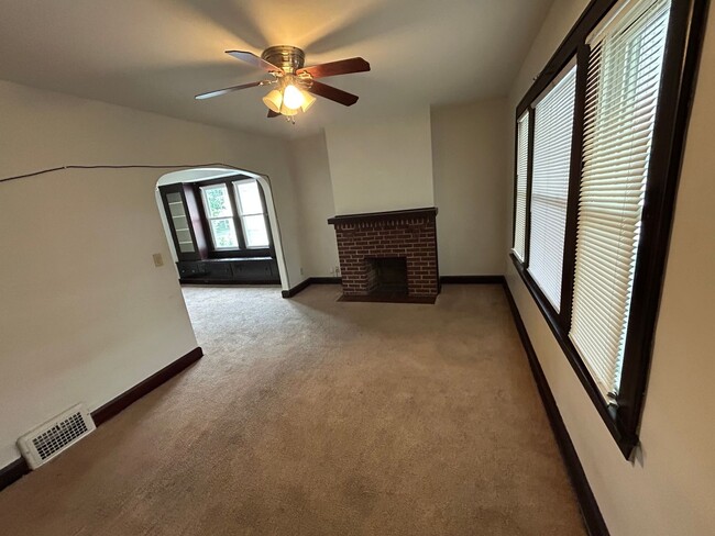 property at 1909 Spring Rd