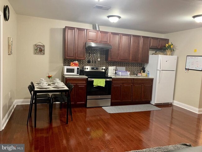 property at 1211 Race St