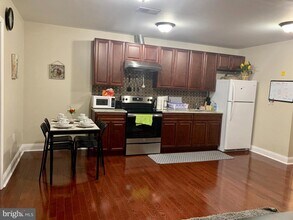 1211 Race St in Philadelphia, PA - Building Photo - Building Photo