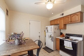 3781 N 60th St, Unit 1 in Milwaukee, WI - Foto de edificio - Building Photo