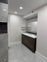 1097 SW 131st Pl Ct in Miami, FL - Building Photo - Building Photo