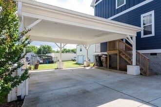 2150A Oakland St in Nashville, TN - Building Photo - Building Photo
