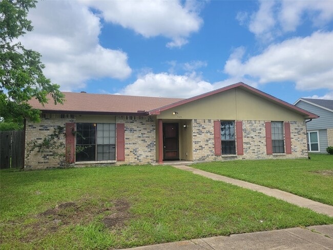 5325 Brookport Dr in Garland, TX - Building Photo - Building Photo