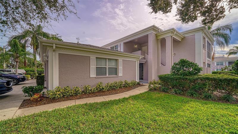 5655 Sheffield Greene Cir in Sarasota, FL - Building Photo