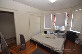 1195 Boylston St, Unit 36 in Boston College, MA - Building Photo - Building Photo