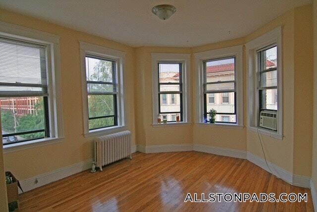 39 Glenville Ave in Boston, MA - Building Photo - Building Photo