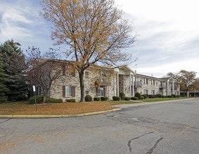 Polo Green in Sterling Heights, MI - Foto de edificio - Building Photo