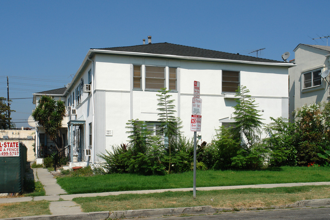 825 N Alfred St in West Hollywood, CA - Building Photo