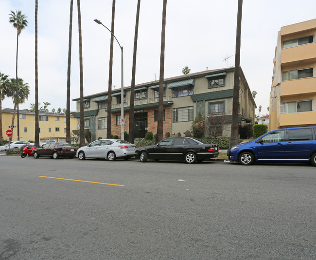 500-504 S Mariposa Ave in Los Angeles, CA - Building Photo - Building Photo