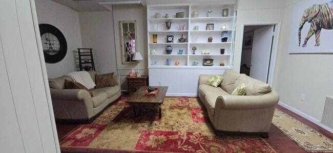 1447 Lincoln Way, Unit 1447