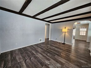 22 Washington St in Lancaster, NY - Building Photo - Building Photo