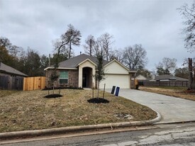 1954 Ballesteros St in Crosby, TX - Building Photo