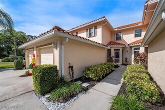 465 Robin Hood Cir in Naples, FL - Building Photo - Building Photo