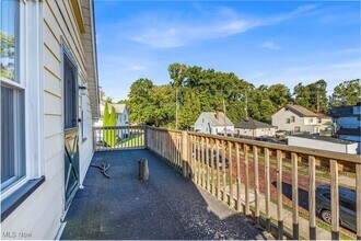 1717 Granby Ave in Cleveland, OH - Building Photo - Building Photo
