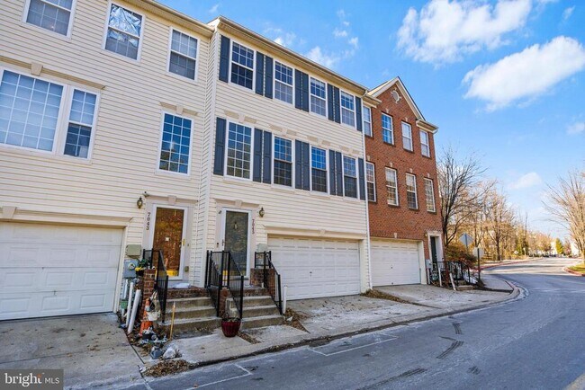 7045 Water Oak Rd in Elkridge, MD - Building Photo - Building Photo