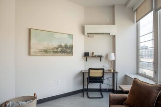 333 W State St in Milwaukee, WI - Building Photo - Building Photo