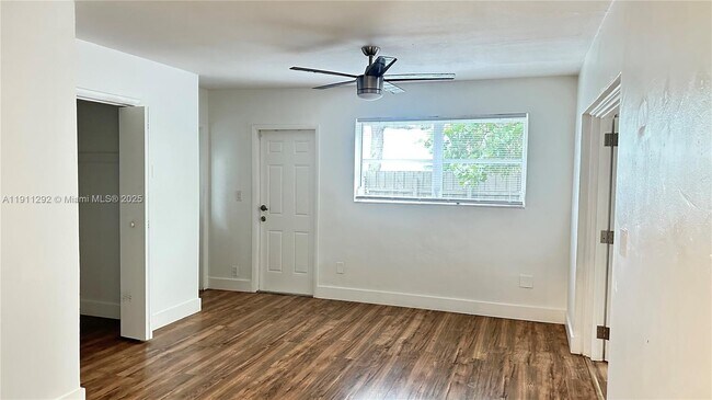 4460 NE 13th Terrace in Oakland Park, FL - Building Photo - Building Photo