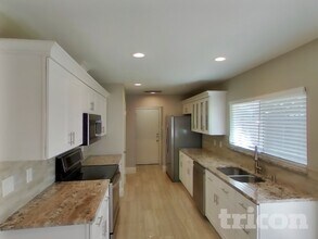 606 Perdido Dr in Garland, TX - Foto de edificio - Building Photo