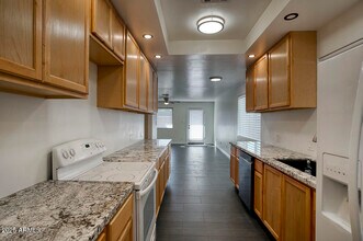 1881 E Concorda Dr in Tempe, AZ - Building Photo - Building Photo