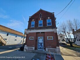 119 N River St in Olyphant, PA - Building Photo