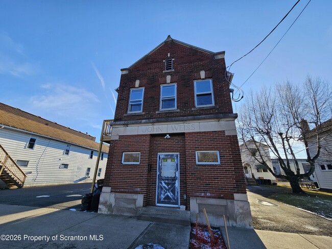 property at 119 N River St