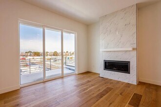 888 S Valentia St in Denver, CO - Building Photo - Building Photo