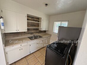 4549 E Eastland St in Tucson, AZ - Building Photo - Building Photo