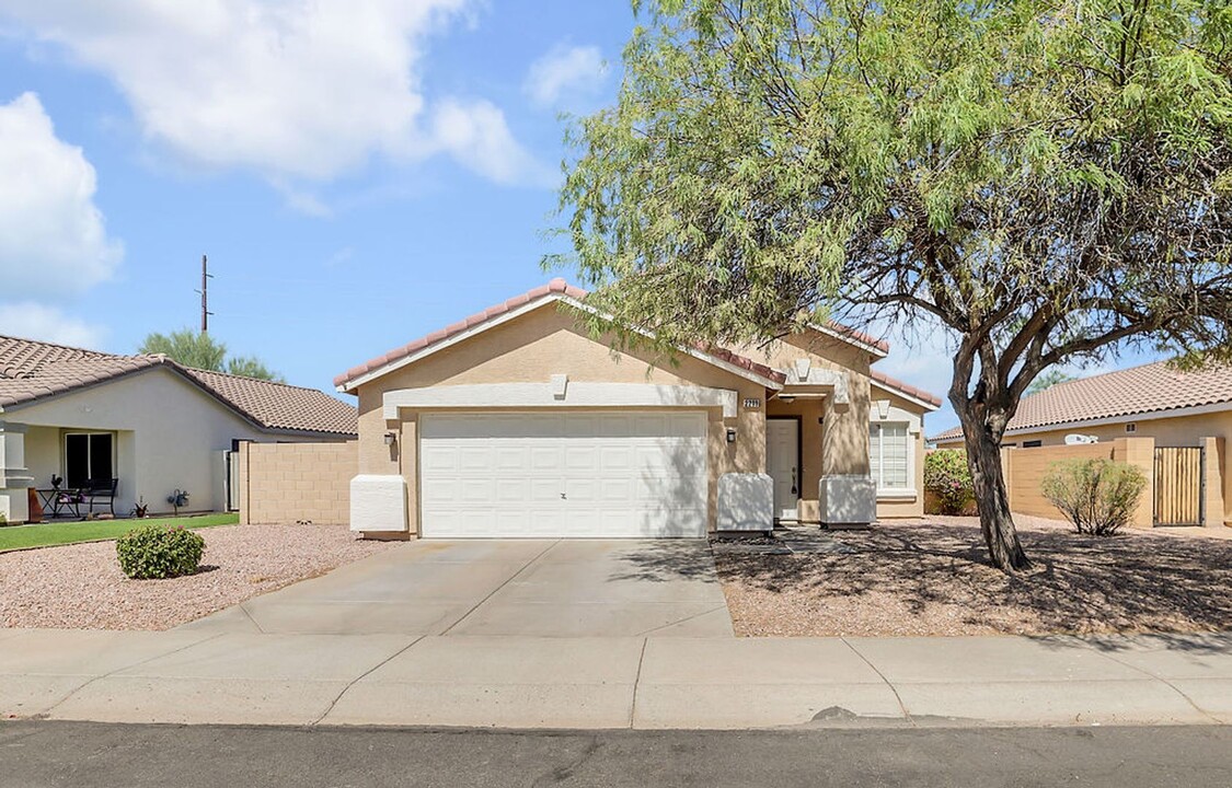 2290 E Derringer Way in Chandler, AZ - Building Photo