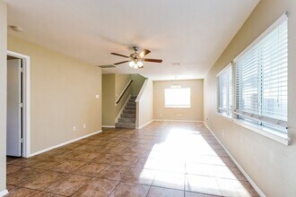 1207 Verde Trails Dr in Houston, TX - Building Photo - Building Photo