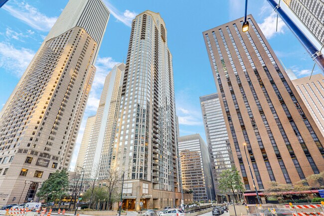 property at 222 N Columbus Dr