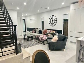 440 SW 15th Rd in Miami, FL - Building Photo - Building Photo