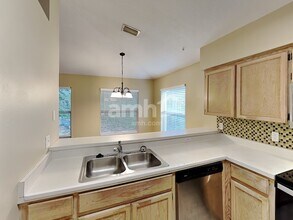 815 Park Trail Dr in Minneola, FL - Foto de edificio - Building Photo