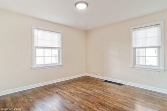 4242 W Nelson St in Chicago, IL - Building Photo - Building Photo