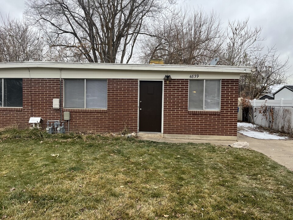 4839 S 100 E, Unit Terrace Duplex Unit 2 in Ogden, UT - Building Photo