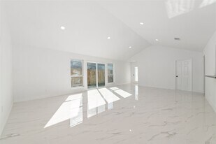 2707 Ashford Trail Dr in Houston, TX - Building Photo