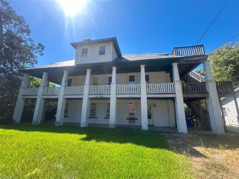 614 Dune St, Unit 1 in Norfolk, VA - Building Photo