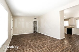 2317 Hassett Ave in Las Vegas, NV - Building Photo - Building Photo